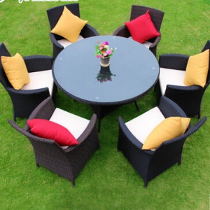 Outdoor, table & six chairs 